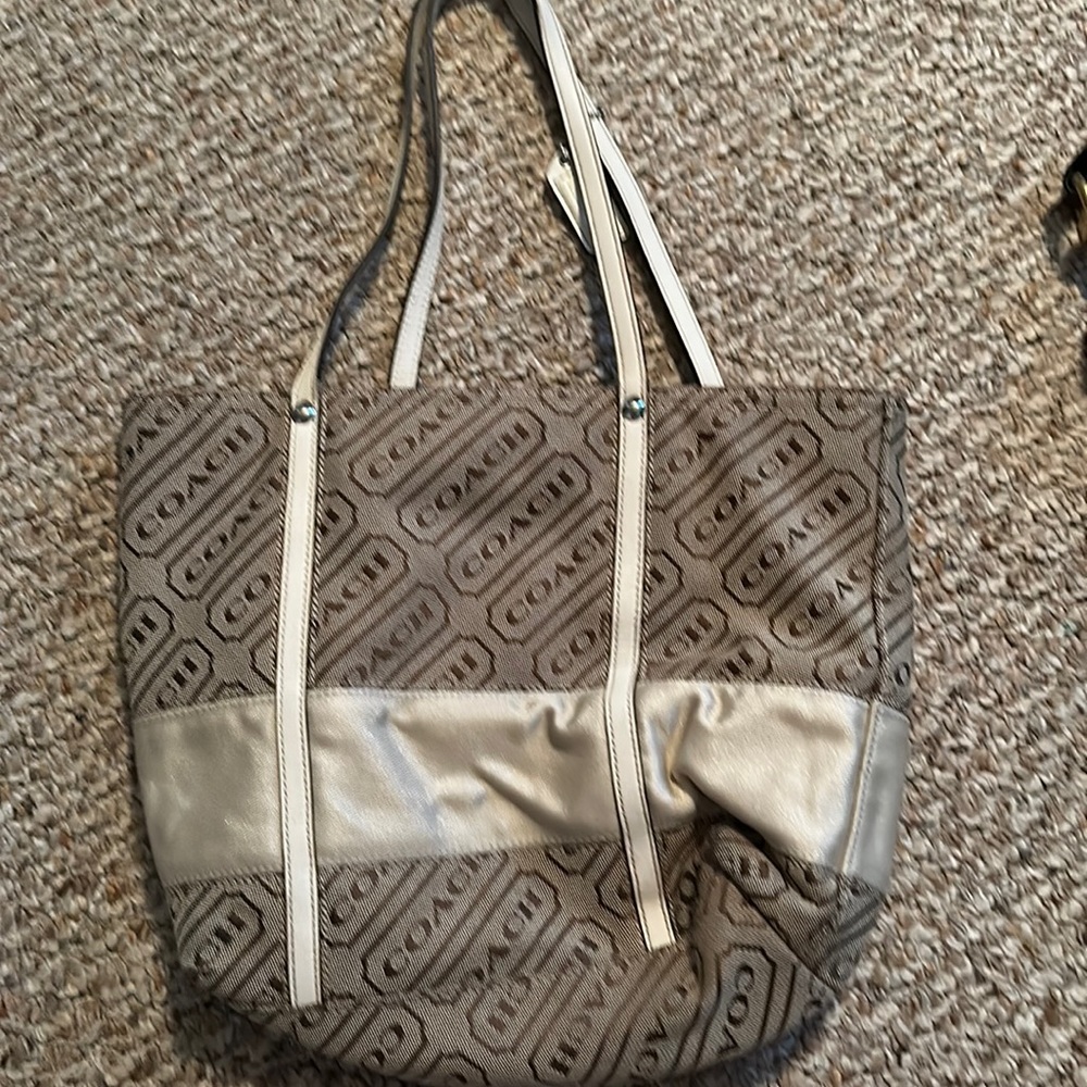 Nice coach hand bag